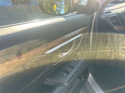 Used 2020 Honda CR-V Touring image 20