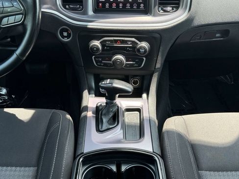 Used 2020 Dodge Charger SXT w/ Blacktop Package RWD image 11