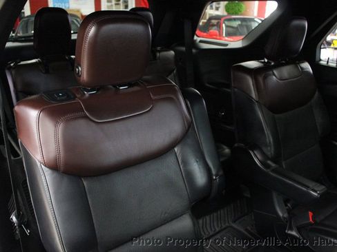 Used 2020 Ford Explorer Platinum w/ Premium Technology Package AWD/4WD image 42