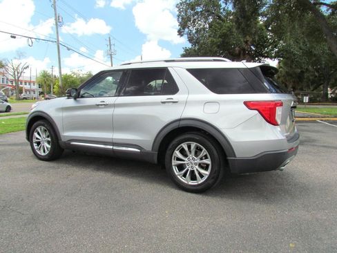 Used 2020 Ford Explorer Limited RWD image 7