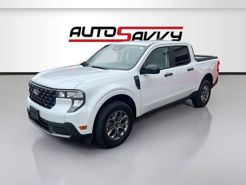 Used 2025 Ford Maverick XLT w/ Equipment Group 302A AWD/4WD image 3