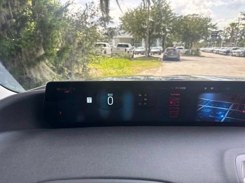 Used 2025 Ford Expedition Active RWD image 20