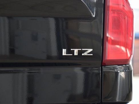 New 2026 Chevrolet Silverado 1500 LTZ w/ LTZ Premium Package AWD/4WD image 23