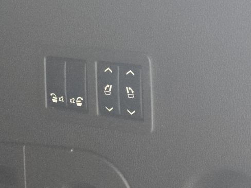 Used 2015 GMC Yukon Denali w/ Premium Package image 58