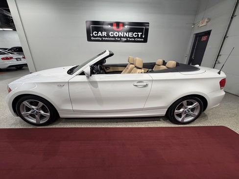 Used 2012 BMW 128i Convertible RWD image 19
