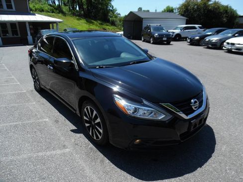 Used 2017 Nissan Altima 2.5 SV FWD image 8