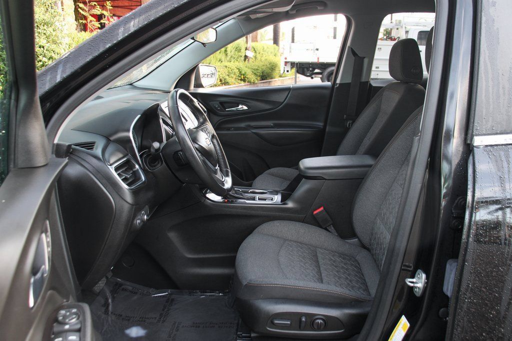 Used 2022 Chevrolet Equinox LT w/ Driver Convenience Package FWD image 18