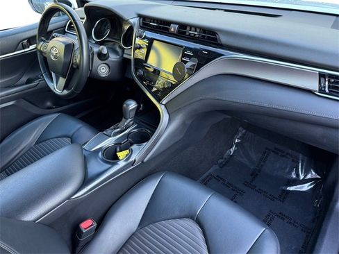 Used 2018 Toyota Camry SE image 22