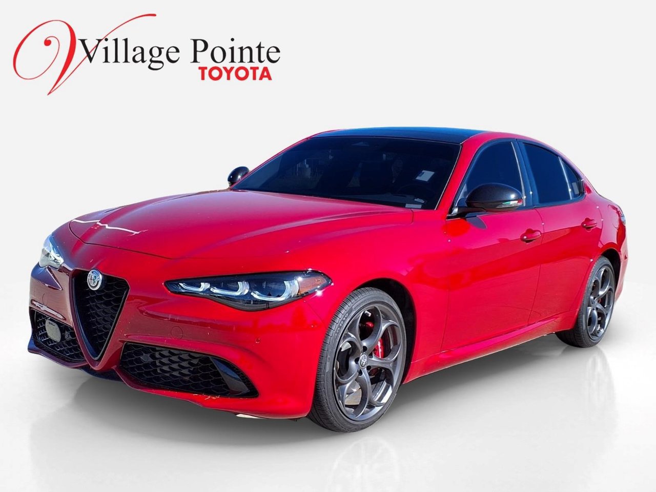 Used 2025 Alfa Romeo Giulia AWD w/ Driving Assist Package image 1