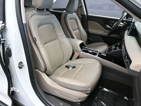 Used 2022 Lincoln Corsair Reserve image 51