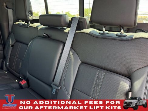 Used 2022 Chevrolet Silverado 1500 High Country w/ Technology Package RWD image 23