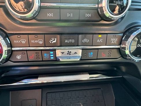 Used 2024 Ford F150 Raptor AWD/4WD image 38