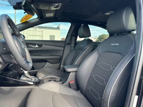 Used 2023 Kia Forte GT-Line w/ GT-Line Premium Package image 10