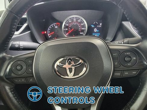 Used 2020 Toyota Corolla SE FWD image 19