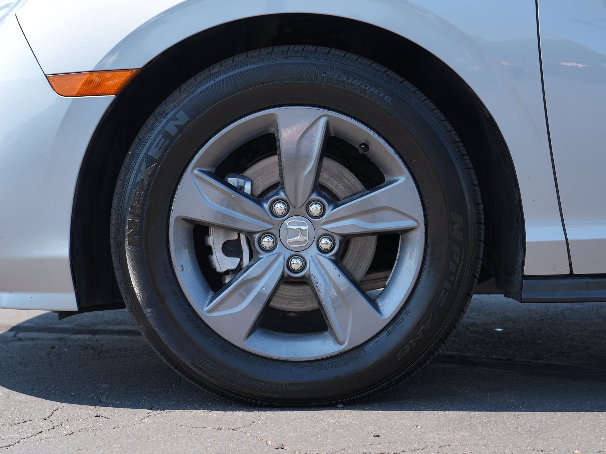 Used 2024 Honda Odyssey EX image 12