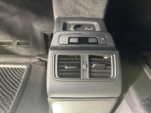 Used 2023 Audi SQ5 Prestige w/ Prestige Package image 15