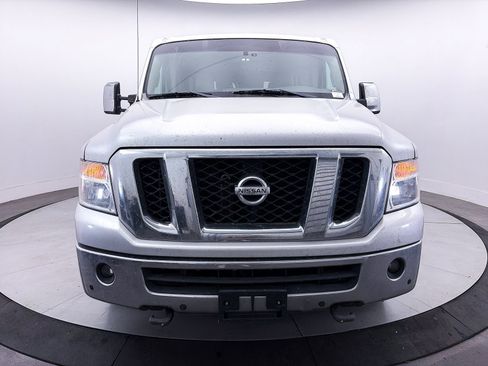 Used 2014 Nissan NV 3500 SL w/ Technology Package RWD image 5
