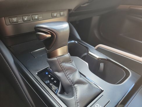 Used 2023 Lexus ES 350 w/ Premium Package image 32