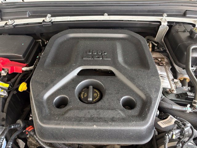 Used 2023 Jeep Wrangler Unlimited Sahara AWD/4WD image 42
