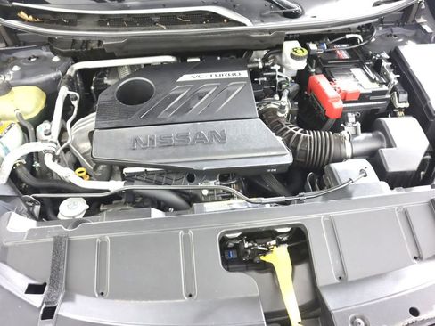 Used 2024 Nissan Rogue SV w/ SV Premium Package image 25