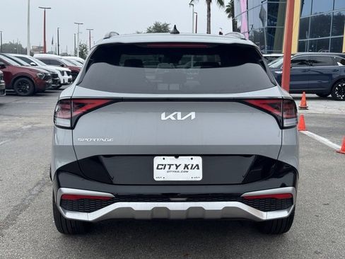 Certified 2025 Kia Sportage SX image 4