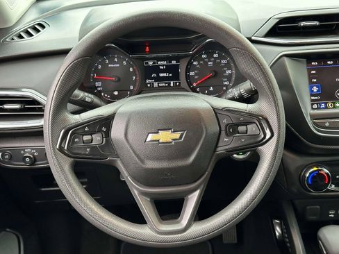 Certified 2022 Chevrolet TrailBlazer LT w/ Driver Confidence Package image 13