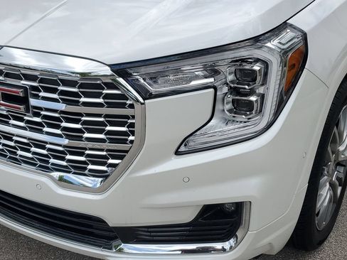 Certified 2023 GMC Terrain Denali w/ Denali Premium Package AWD/4WD image 11