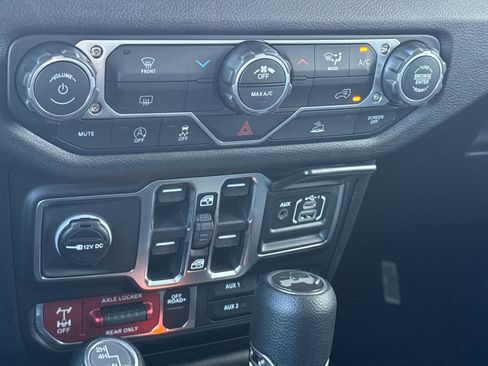 New 2026 Jeep Wrangler Unlimited Sport image 18