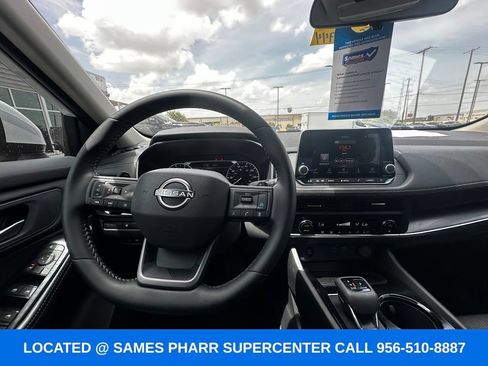 Used 2026 Nissan Rogue SV FWD image 11