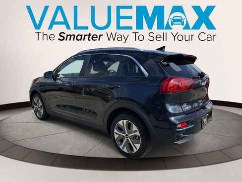 Used 2022 Kia Niro EX Premium image 5