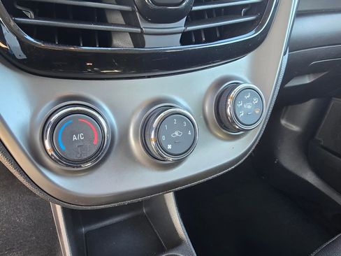 Used 2021 Chevrolet Spark LT image 20