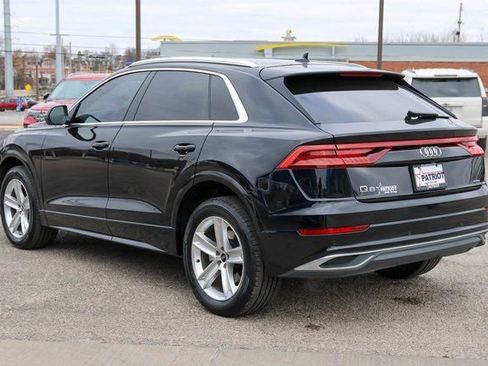 Used 2021 Audi Q8 Premium w/ Convenience Package AWD/4WD image 5
