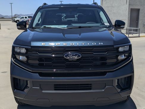 New 2026 Ford Expedition Max Active RWD image 6