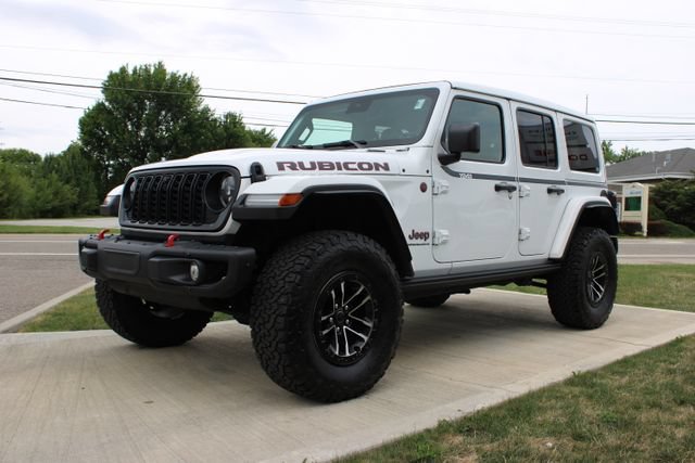 Used 2025 Jeep Wrangler Unlimited Rubicon AWD/4WD image 10