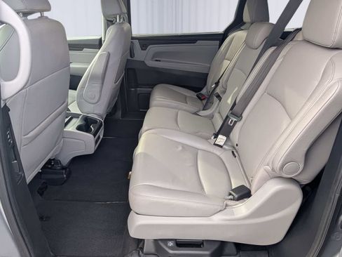 Certified 2024 Honda Odyssey EX-L image 13