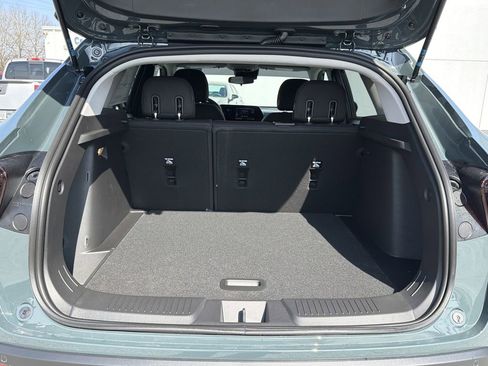 New 2026 Chevrolet Trax LS w/ LS Convenience Package image 17