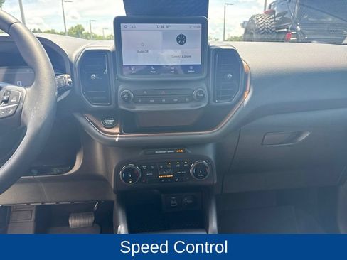 Used 2024 Ford Bronco Sport Outer Banks AWD/4WD image 19