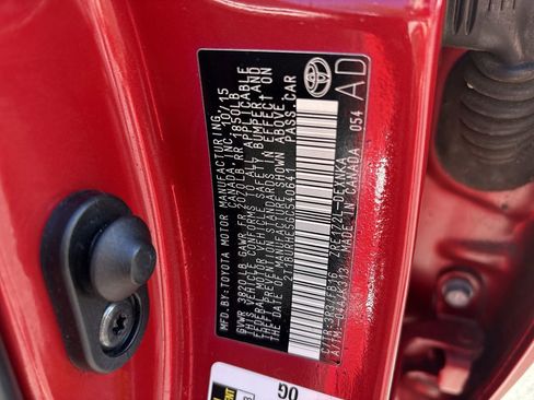 Used 2016 Toyota Corolla LE image 28