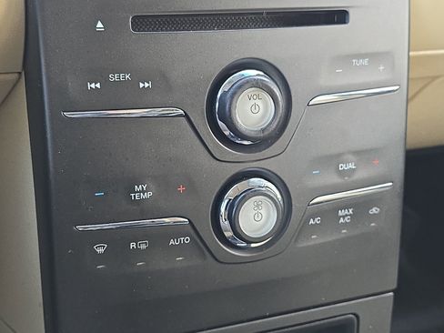 Used 2018 Ford Flex SEL w/ Equipment Group 202A image 21