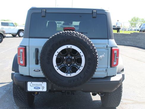 Used 2023 Ford Bronco Badlands w/ Sasquatch Package AWD/4WD image 7