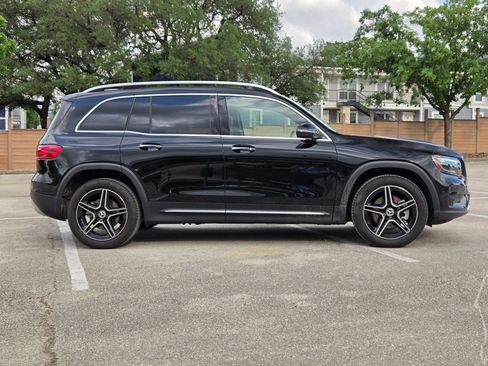 Used 2024 Mercedes-Benz GLB 250 image 3
