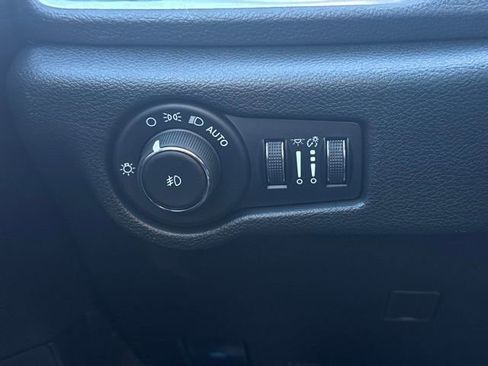 New 2026 Chrysler Pacifica Limited w/ S Appearance Package image 33