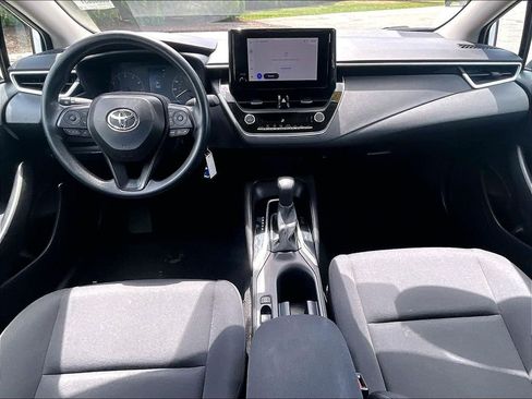 Used 2025 Toyota Corolla LE FWD image 21