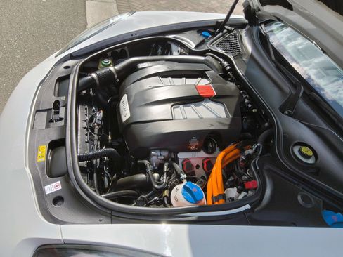 Used 2016 Porsche Panamera S RWD image 48