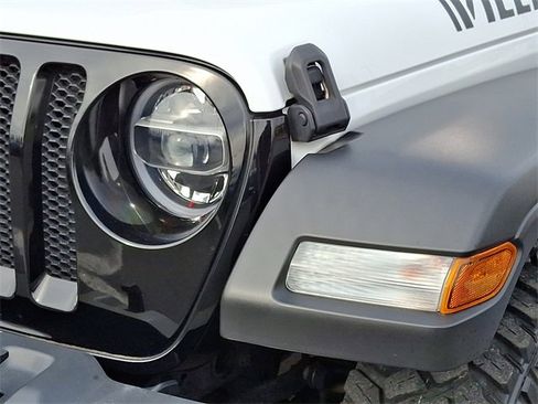 Used 2021 Jeep Wrangler Unlimited Sport image 9