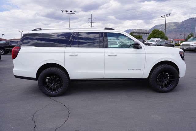 Used 2025 Ford Expedition Max Platinum w/ Platinum Ultimate Package AWD/4WD image 13