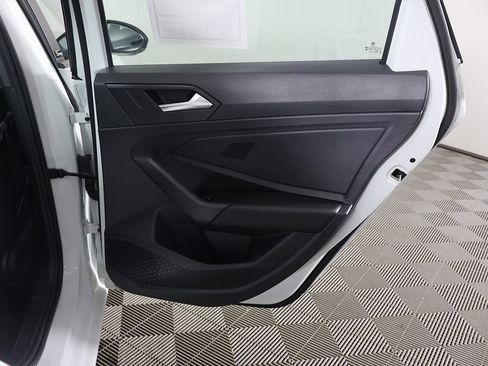 Used 2024 Volkswagen Jetta Sport image 22