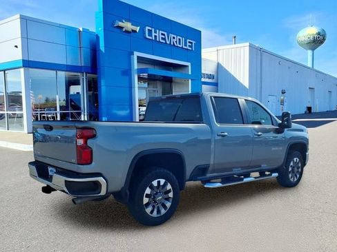 Used 2024 Chevrolet Silverado 3500 LT w/ Convenience Package AWD/4WD image 3