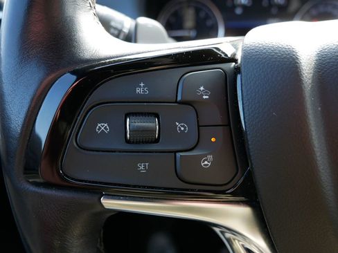 Used 2023 Buick Enclave Essence AWD/4WD image 31