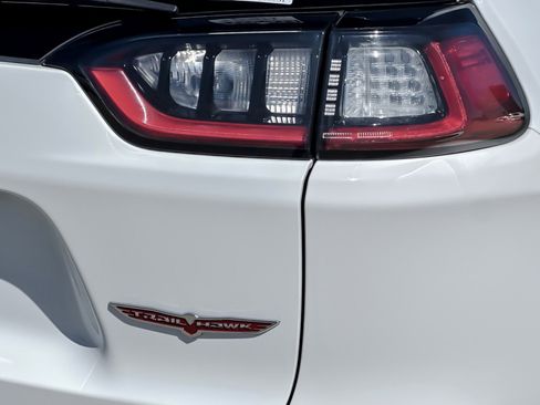 Used 2021 Jeep Cherokee Trailhawk image 26